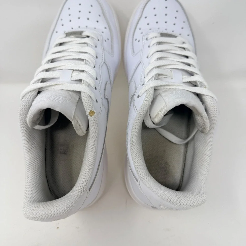 Nike Air Force 1 07 Womens White Low Top Sneakers DD8959-100 Size 7.5